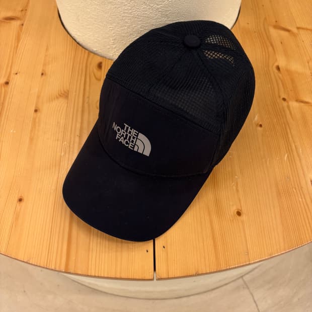 노스페이스 매쉬 볼캡