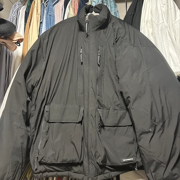 세컨모놀로그 에어 포스 다운 패딩