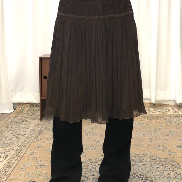브라운 플리츠 미디 스커트