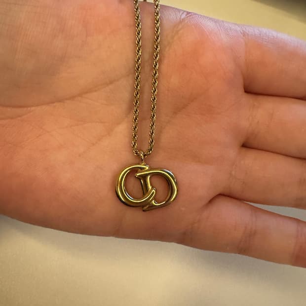 디올 금장 CD 예리 목걸이 정품 