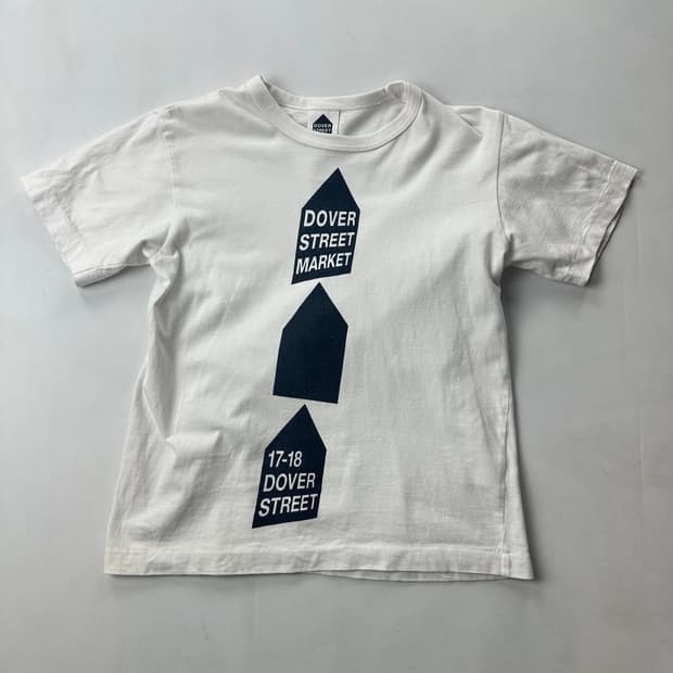 꼼데가르송 도버스트리트 마켓 화이트 반팔티셔츠