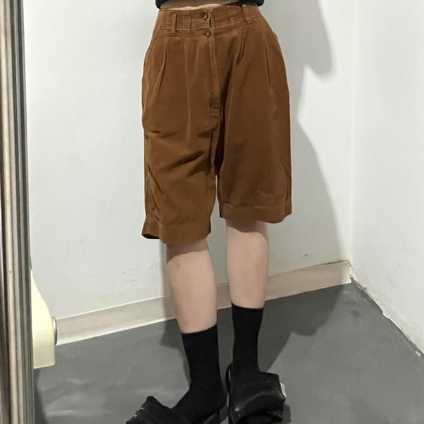 이세이미야케 hai 스웨이드 반바지