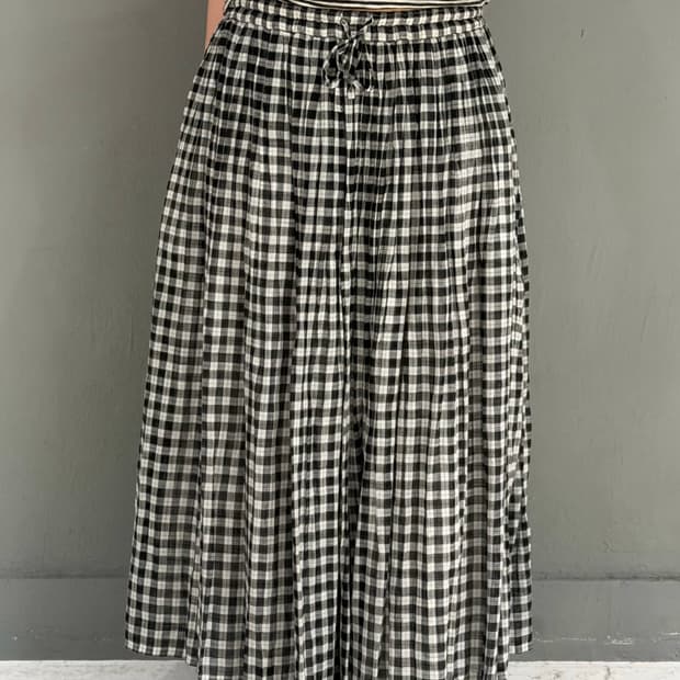 check pattern long skirt