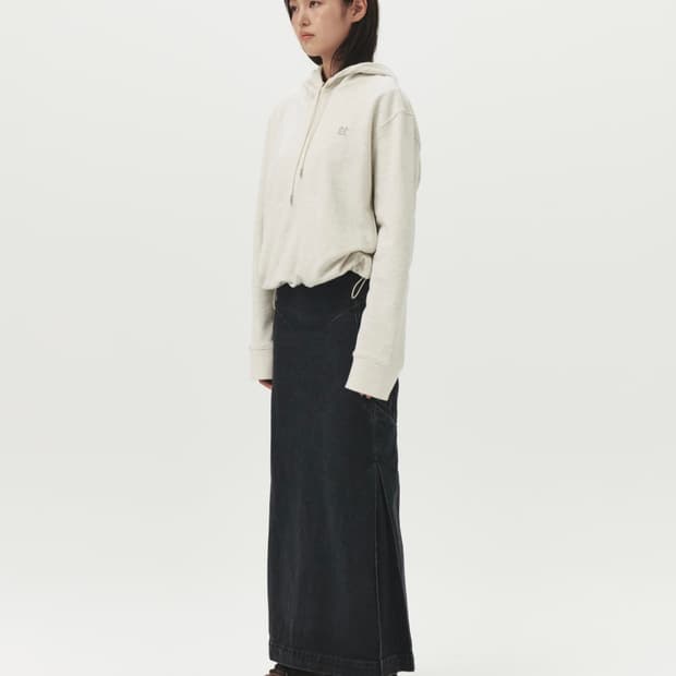 누마레 EE LOGO HOODED SWEATSHIRTS OATMEAL