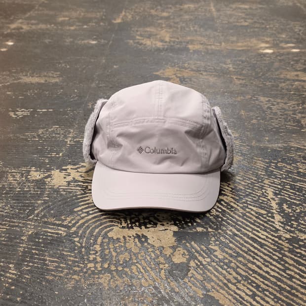 컬럼비아 귀달이 모자