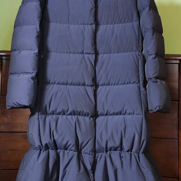 오즈세컨 폭스퍼카라 구스롱패딩