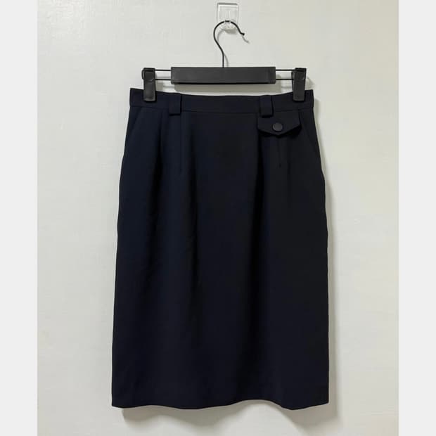 네이비 포켓 미디 스커트