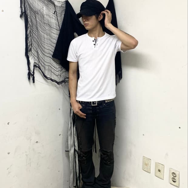 (MITEX)Minimal Mood White Button Tee