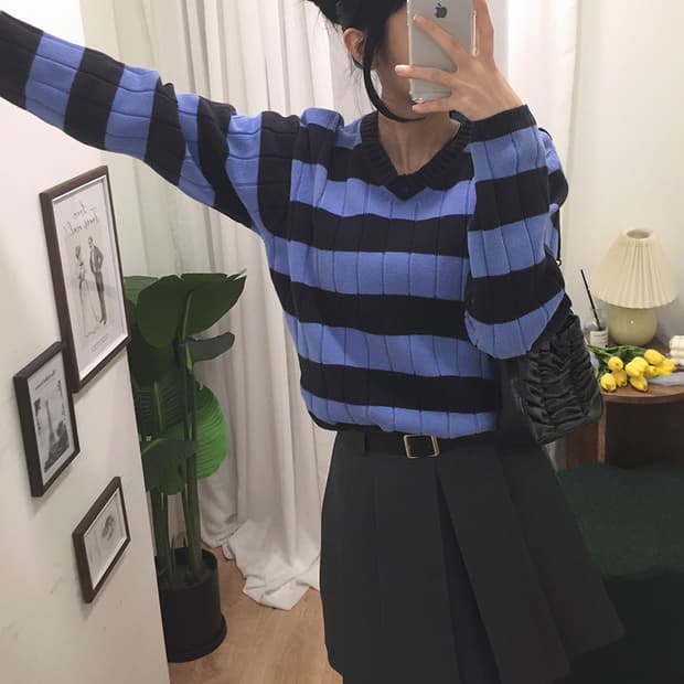 여성 타미 스트라이프 브이넥 니트 100