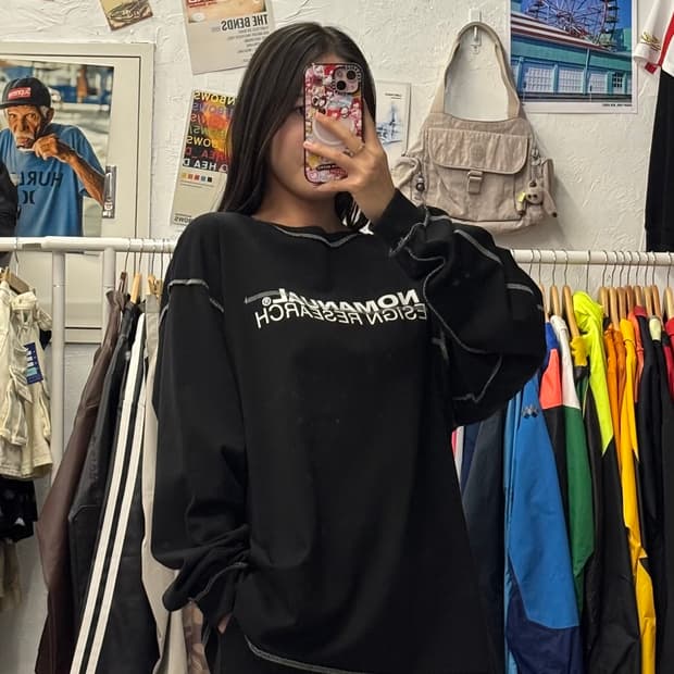 노매뉴얼 블랙 스티치 롱슬리브 L
