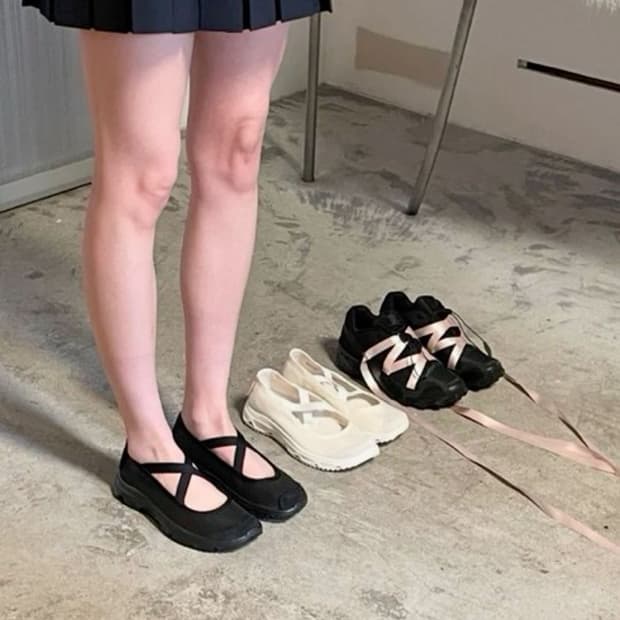 살로몬 샌디리앙 메리제인 블랙 230