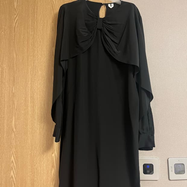 아르켓 실크 원피스