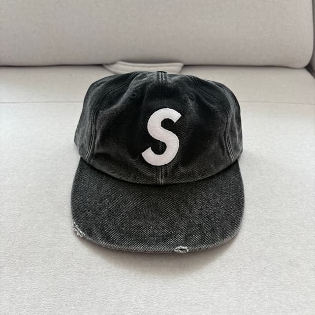 슈프림 정품 fw24 피그먼트 캔버스 블랙 s로고 캡