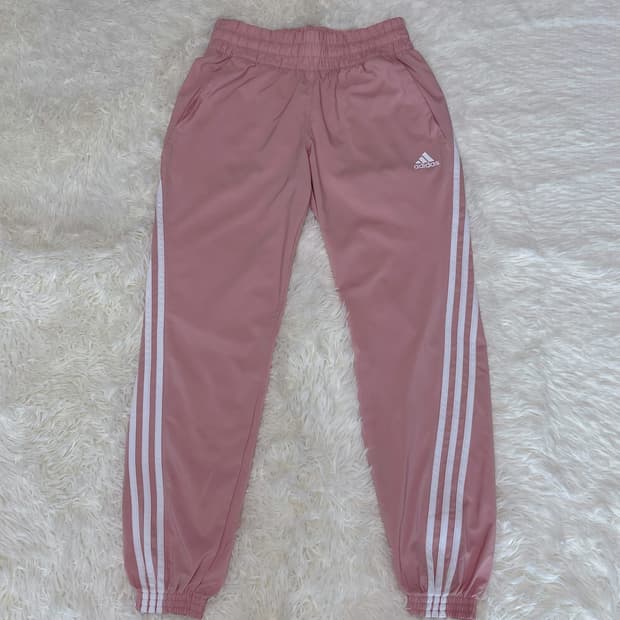 아디다스 베이비핑크 트레이닝 팬츠
