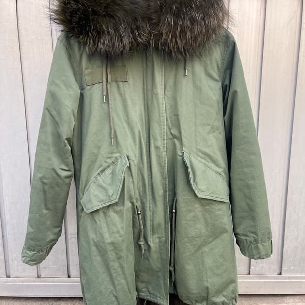 라쿤 퍼 야상 카키