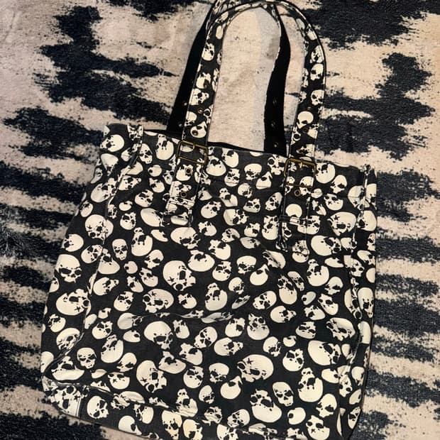 스컬 도트 에코백 