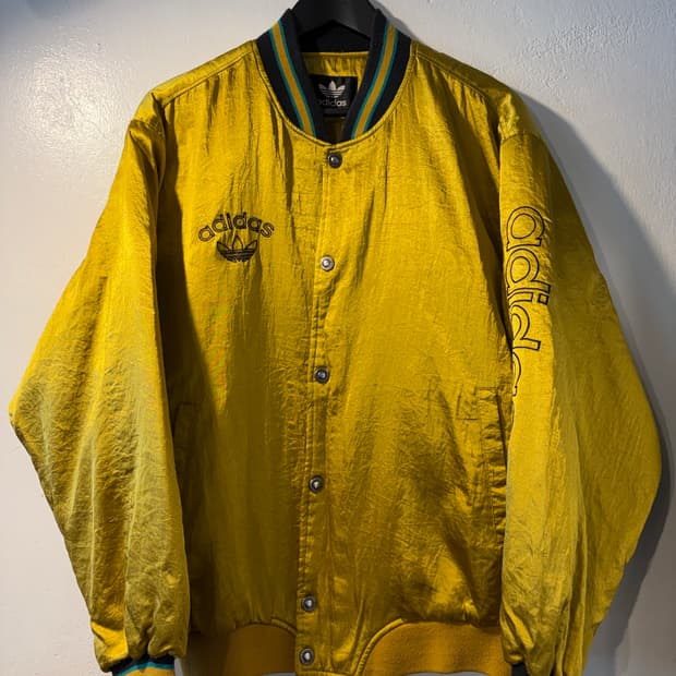 아디다스 스카쟌