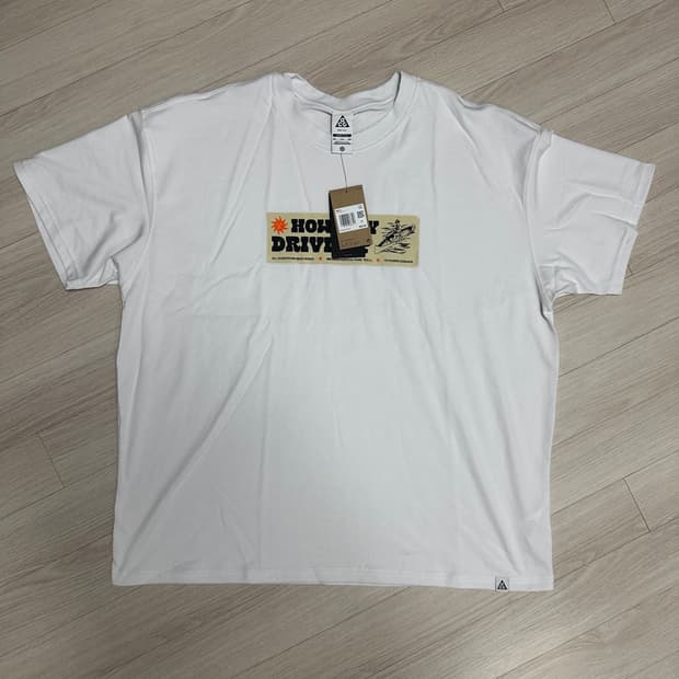 나이키 acg 티셔츠