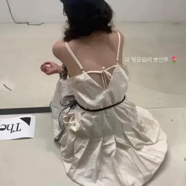 (새상품) 더바넷xBIT Cream Puff Zip-up Dress