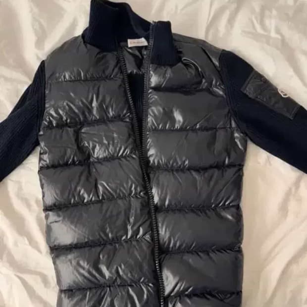 몽클레어 니트패딩