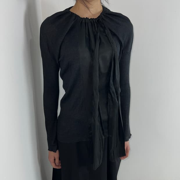 PRADA (프라다) 보우 타이 실크 니트 블라우스