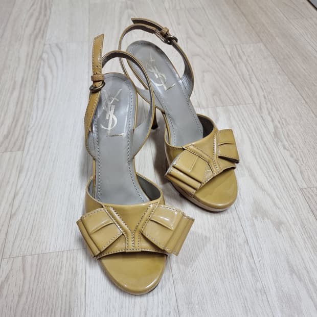 입생로랑 구두 슈즈 하이힐 made in Italy (35/220)