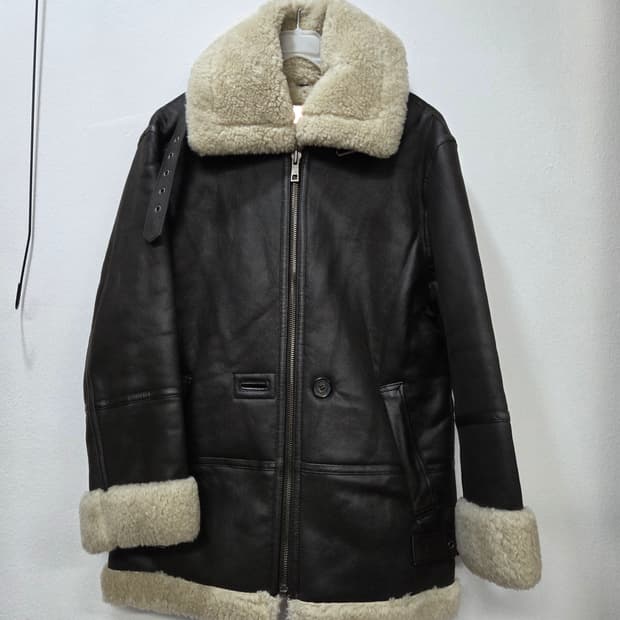 The cover de dexieme classic
인조 무스탕
초콜릿 