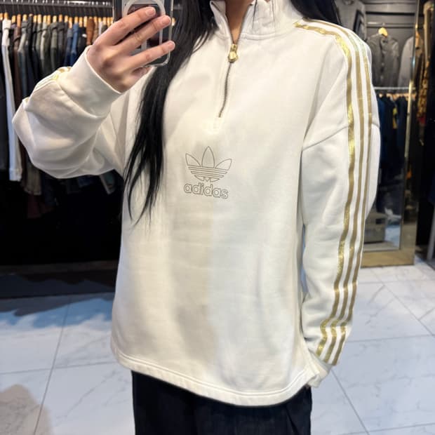 아디다스 흰/금 삼선 하프넥 기모 반집업