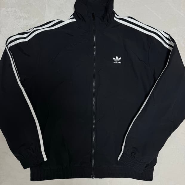 아디다스 트랙탑