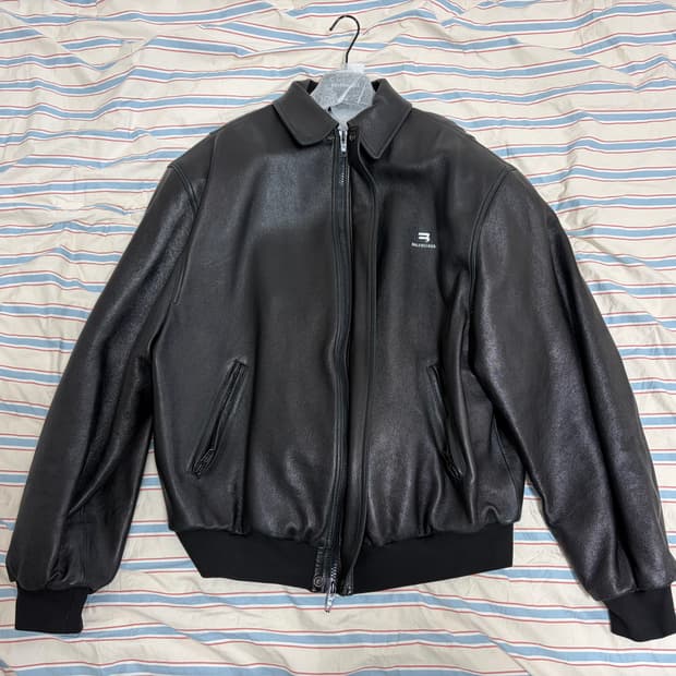 발렌시아가 21FW 택시 레더 블루종 봄버 자켓 유니핏 극초판