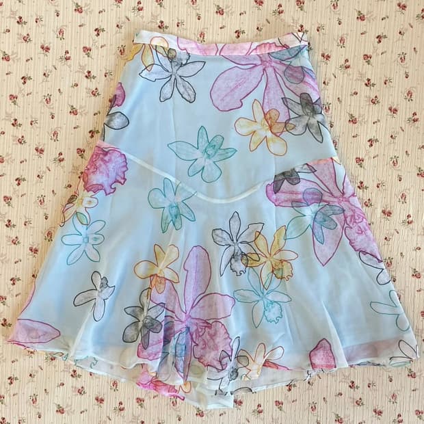 플로럴 쉬폰 미디 스커트 하구미 페어리