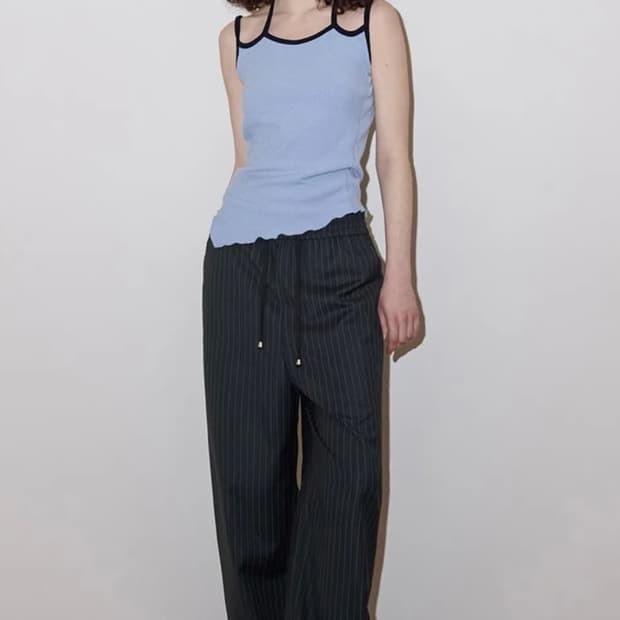 폴리수엠 핀스트라이프 자카드 팬츠 블랙