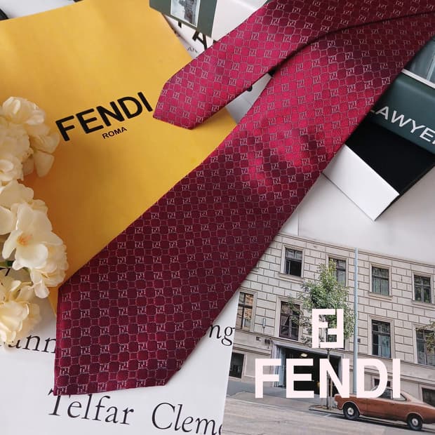 펜디 실크 레드 로고 패턴 넥타이 9cm S~A+등급 E780
