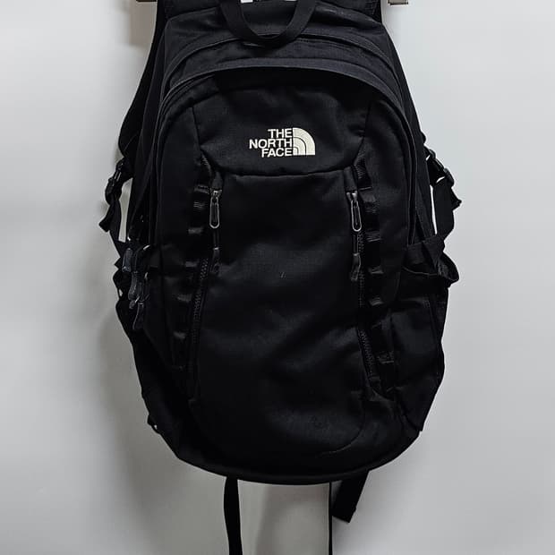 노스페이스 22L 블랙 백팩