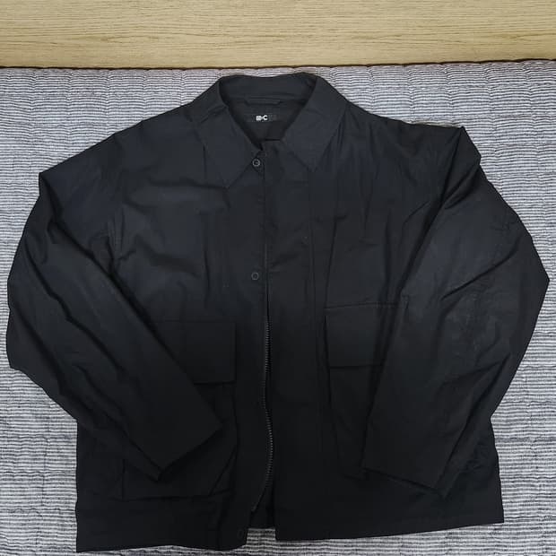 Uniqlo C 블랙 크롭 자켓 M