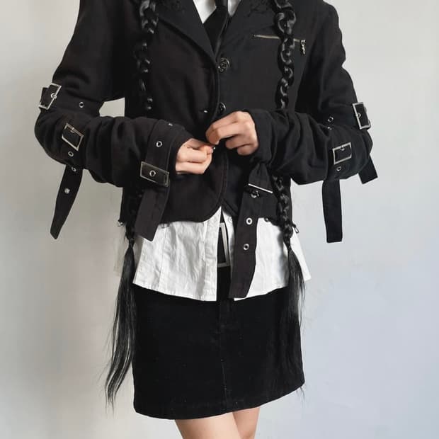 Skoot 스쿠웃 본디지 크롭컷 벨트 자켓 펑크룩 락시크