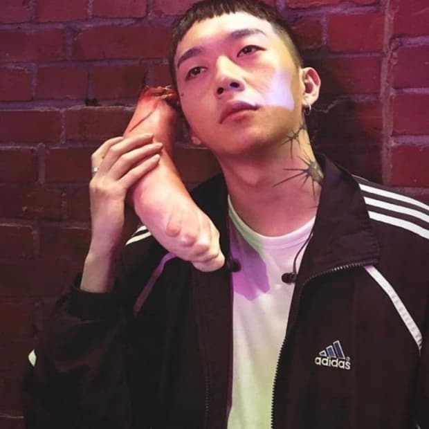 우원재 바람막이