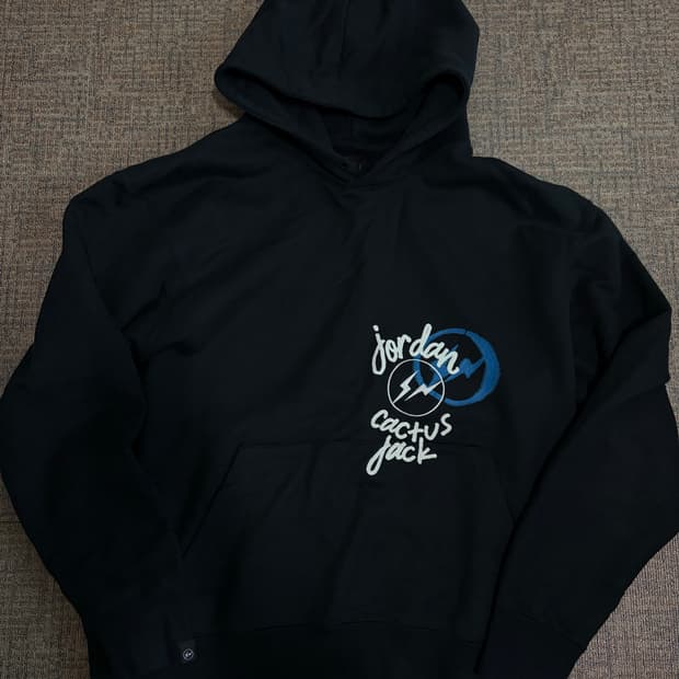 조던 x 트래비스 스캇 x 프라그먼트 후드 블랙