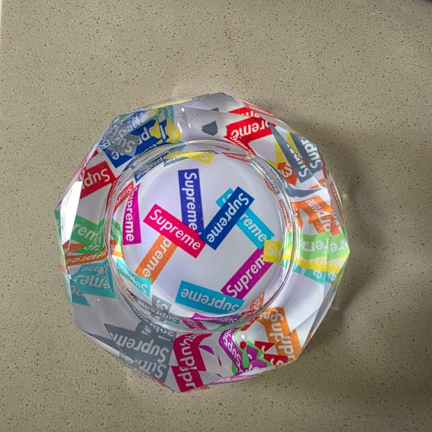 슈프림 재떨이 새상품