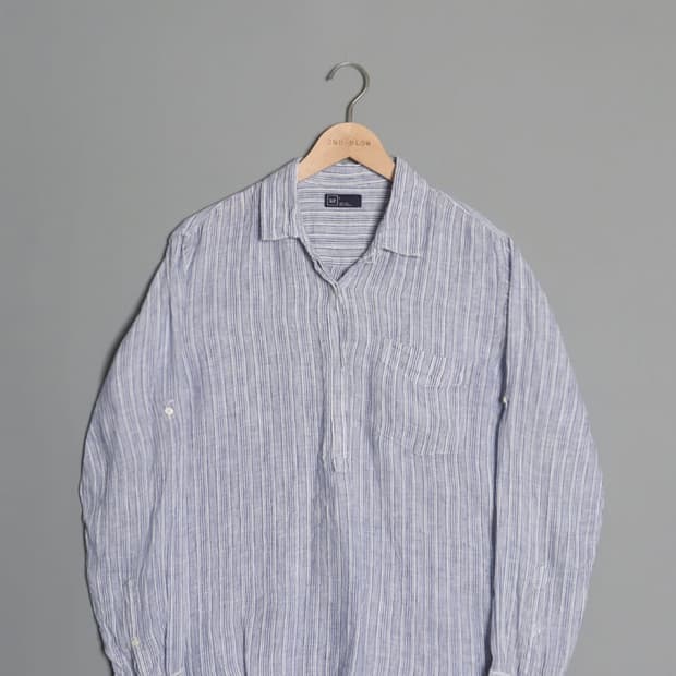 G A P Linen Pullover Shirts