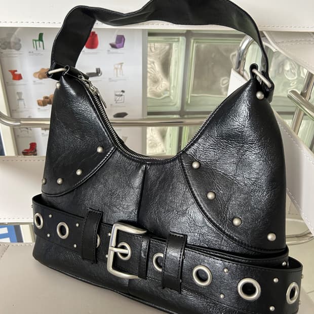 Studs belt bag