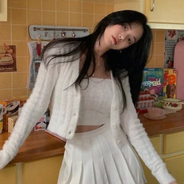 페일제이드 퍼지 퍼 가디건 화이트