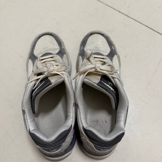 뉴발란스 990v3 메이드 인 USA 문빔 마카다미아넛