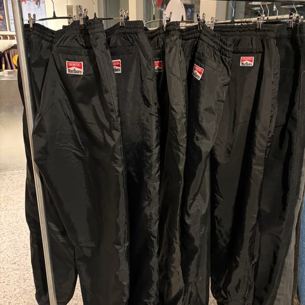 90s Marlboro fleece lined nylon pants