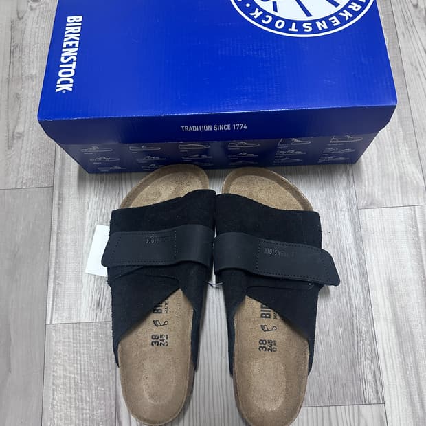 새상품 버켄스탁 교토 245 블랙