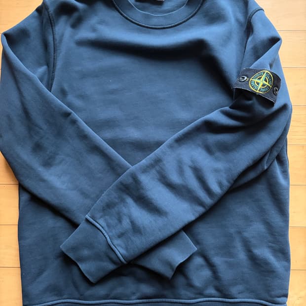 스톤아일랜드 맨투맨 m 사이즈