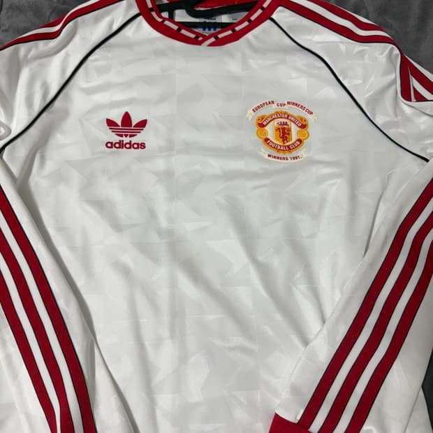 아디다스 맨유 져지