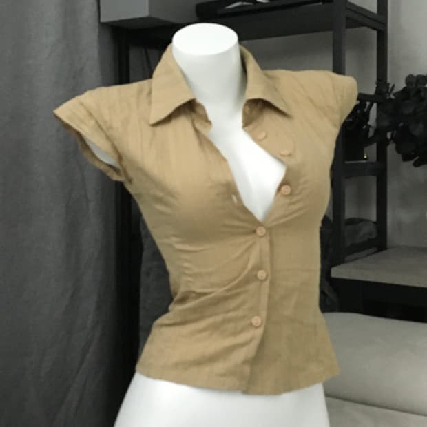 ༒ vintage latte sleeveless shirt