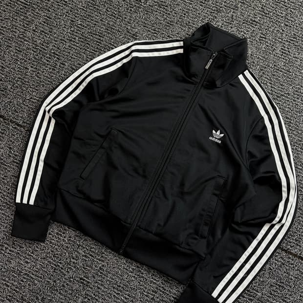 아디다스 신형 파이어버드 크롭 트랙탑 져지 1572