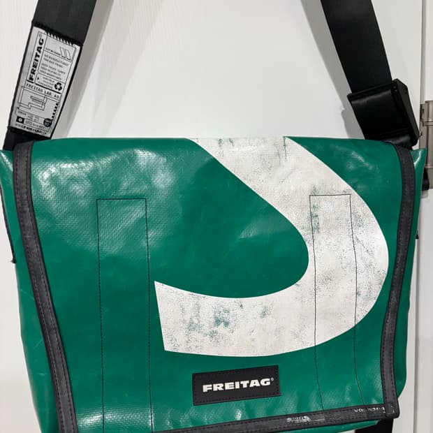 프라이탁 드라그넷 그린컬러